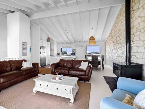 Relaxing Getaway Beachfront Access Multi Family Pets Mandurah - Sunshine Coast Guide 0