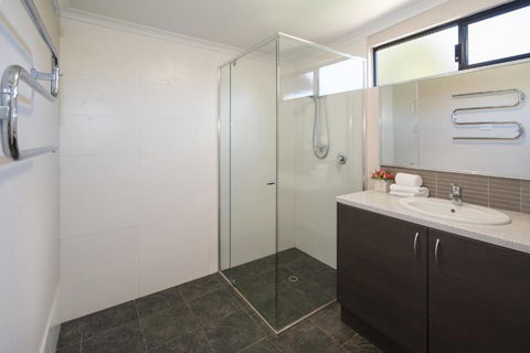 Redgate Forest Retreat - Sunshine Coast Guide 2