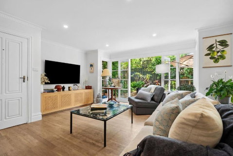 Reed Cottage - Sunshine Coast Guide 2