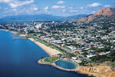 Reef Lodge Backpackers - Sunshine Coast Guide 2