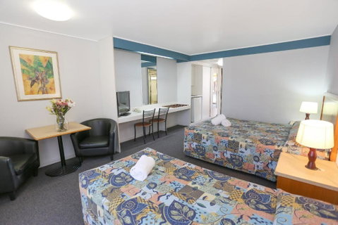 Reef Resort Motel - Sunshine Coast Guide 2