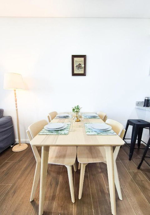 Relaxing 1BR W Pools & SPA, Gym In Olympic Park - Sunshine Coast Guide 2