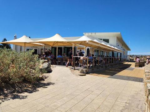 Relaxing Beachside Getaway Home - Sunshine Coast Guide 2