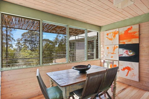 Rikkara Sanctuary 19 Rikkara Avenue Private Retreat - Sunshine Coast Guide 3