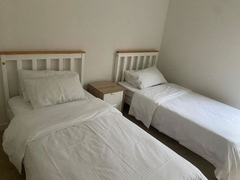 Ringwood View Morden Unit - Sunshine Coast Guide 1