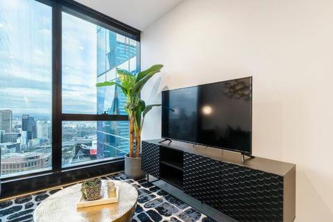 Ritzy Apartment In Iconic Australia 108 With Views - Sunshine Coast Guide 3