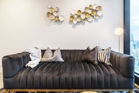 Ritzy Apartment In Iconic Australia 108 With Views - Sunshine Coast Guide 0