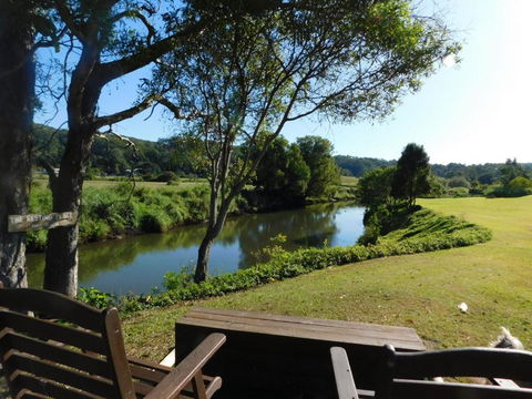 Riverbend Cottage Cabin - Little Heaven - Sunshine Coast Guide 0