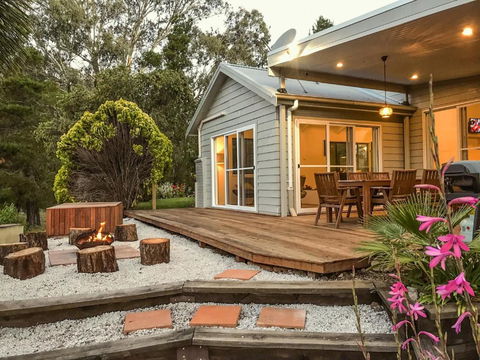 RIVERLEA RETREAT MUDGEE - Private, Outdoor Bath, Pool, Tranquility - Sunshine Coast Guide 1