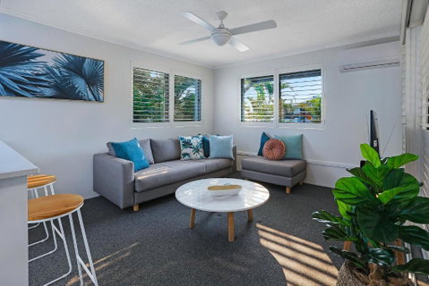 Riverside Location, Noosa Sound - Sunshine Coast Guide 2