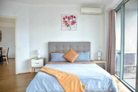 RiverView Spacious 3BR2Bath2Car WifiPoolGym Crown - Sunshine Coast Guide 1