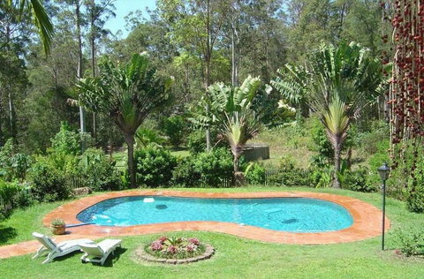 Riviera Bed & Breakfast - Sunshine Coast Guide 3