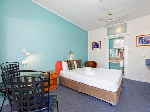 Riviera Motel Bundaberg - Sunshine Coast Guide 2