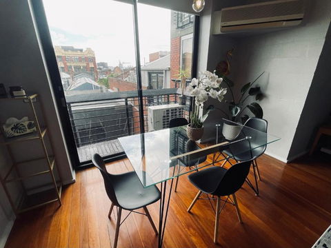 Red Tulip Apartments In Prahran - Sunshine Coast Guide 3