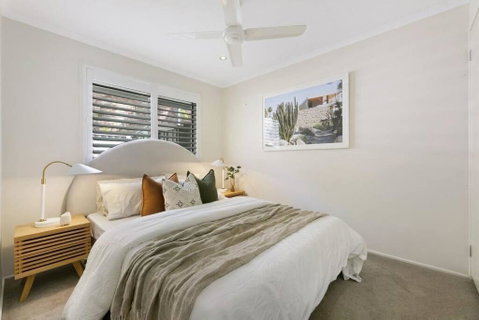 Riviera Road Miami - 4BRM Dual Villa - Sunshine Coast Guide 1