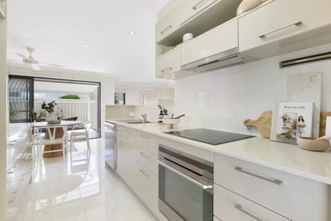Riviera Road Miami - 4BRM Dual Villa - Sunshine Coast Guide 2