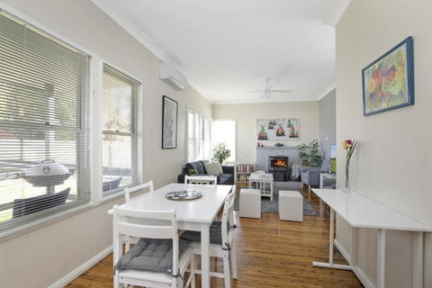 Ronelle Cottage - Sunshine Coast Guide 3