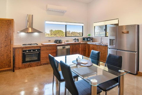 Rosa Glen Retreat - Margaret River - Sunshine Coast Guide 3