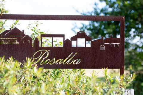 Rosalba - Sunshine Coast Guide 1