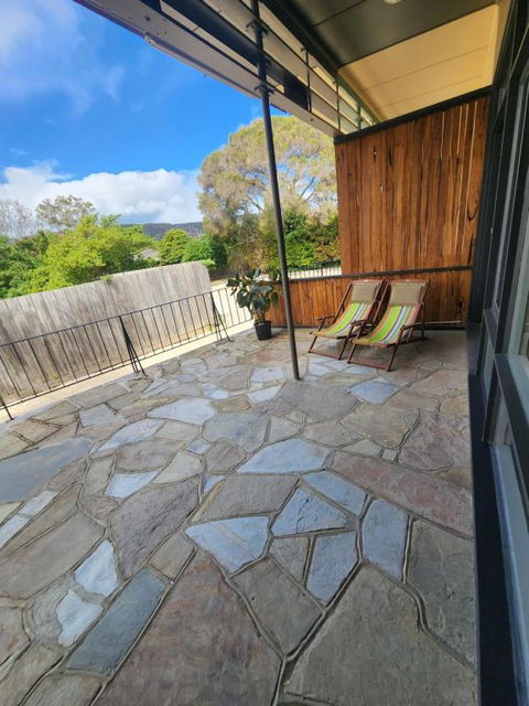 Rosebud Retro Retreat - Sunshine Coast Guide 3