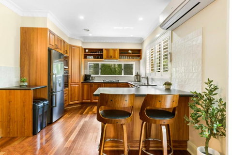 Roselawn Manor - 5 Bedroom Entertainer - Sunshine Coast Guide 0