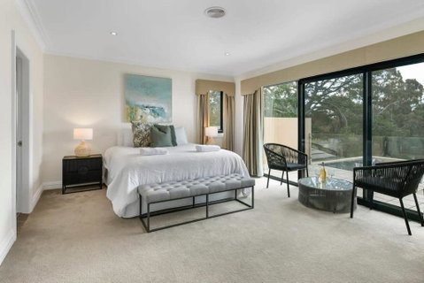 Roselawn Retreat - Pool, Incredible Views, Sleeps 8 - Sunshine Coast Guide 2
