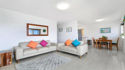 Roweshaven Amazing Views, Close To Beach Accom Holidays - Sunshine Coast Guide 2