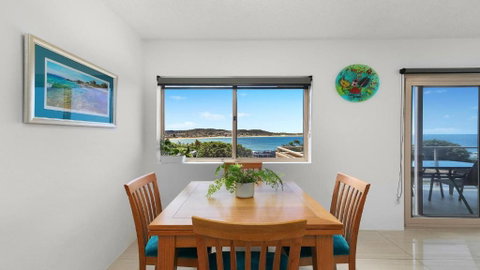 Roweshaven Amazing Views, Close To Beach Accom Holidays - Sunshine Coast Guide 3