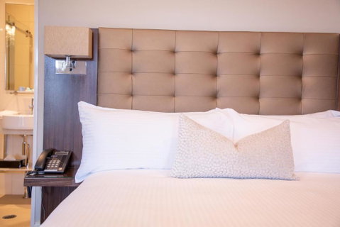 Royal Hotel Randwick - Sunshine Coast Guide 2