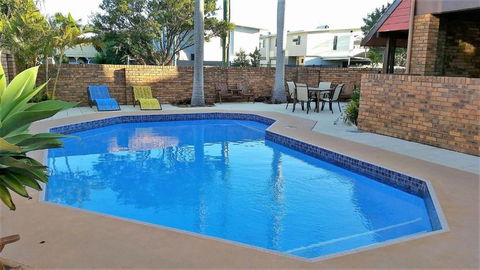 Royal Palms Motor Inn - Sunshine Coast Guide 2