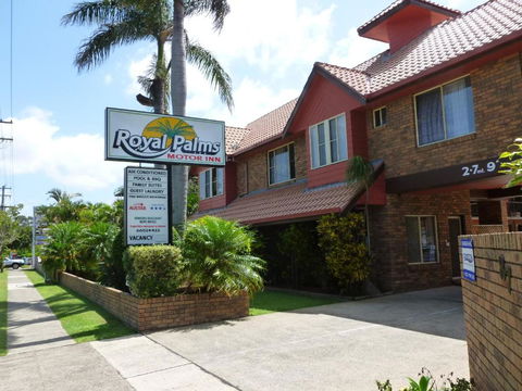 Royal Palms Motor Inn - Sunshine Coast Guide 0