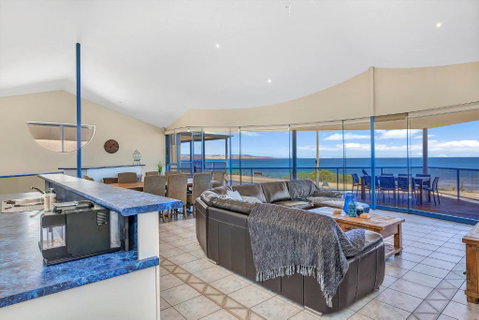Sail Away - Aldinga Beach - C21 SouthCoast Holidays - Sunshine Coast Guide 3