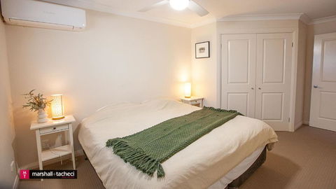 Salt Water Villa Bermagui Four Bedroom Central Location With Wifi - Sunshine Coast Guide 2