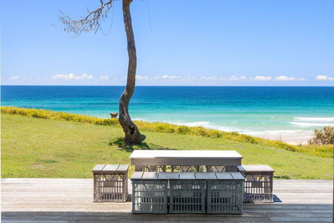 Saltwater Beach House - Sunshine Coast Guide 1