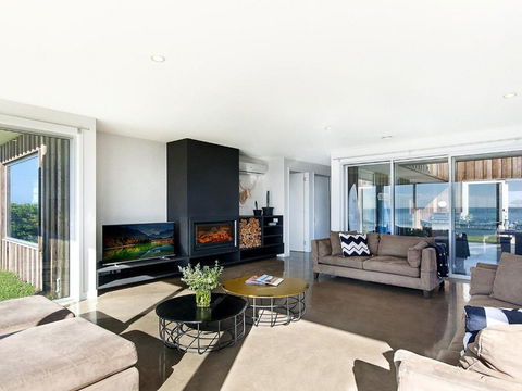 Saltwater Retreat - Sunshine Coast Guide 3