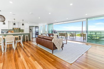 Saltwater, Sunrise Beach with Sunshine Coast Guide