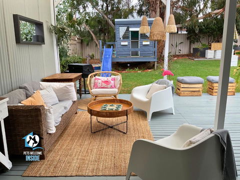 Saltwater Sunsets Seaside Haven With Ocean Views - Sunshine Coast Guide 0