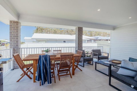 Saltwood - Sunshine Coast Guide 3