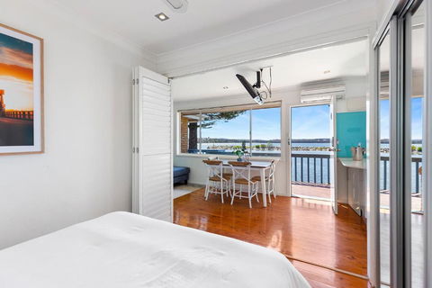 Salty Life - Sunshine Coast Guide 2
