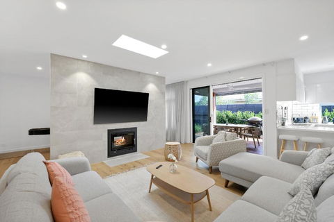 Sanctuary Of Hope By Ready Set Stay - Cowes - Sunshine Coast Guide 1