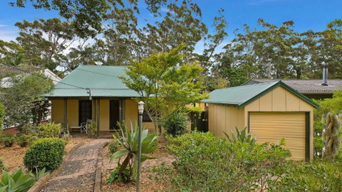 Sanctuary Retreat - Sunshine Coast Guide 1