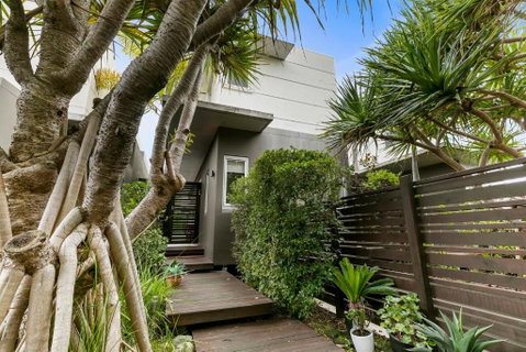Sanctuary @ Sunshine - Sunshine Coast Guide 2