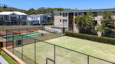 Sand And Sea - Sunshine Coast Guide 1