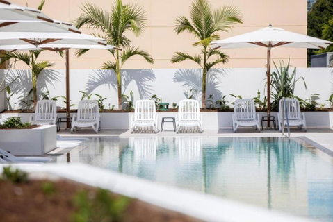 Ruby Building - Self Contained, Privately Managed Apartments - Sunshine Coast Guide 2