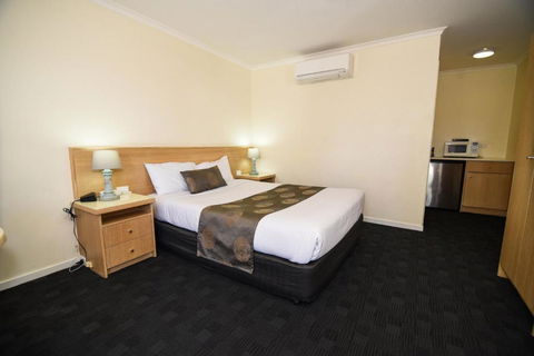 Sandown Heritage Motel - Sunshine Coast Guide 1