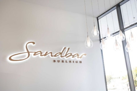 Sandbar Private Apartments - Hosted By Burleigh Letting Company - Sunshine Coast Guide 1