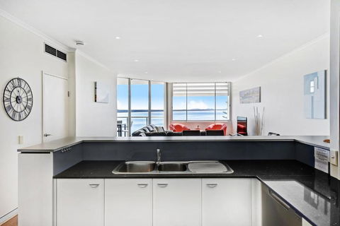 Sandcastle Apartments - Sunshine Coast Guide 2