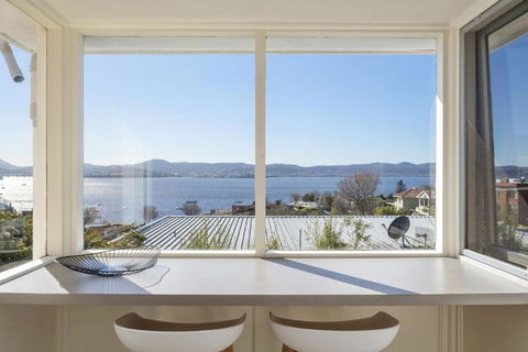 Sandcastle At Sandy Bay Perfect Location Views - Sunshine Coast Guide 1