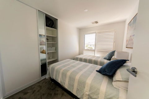 Sandcastle - Sunshine Coast Guide 1