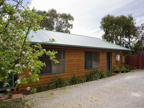 Sandhurst Escape 2 17 - Sunshine Coast Guide 0